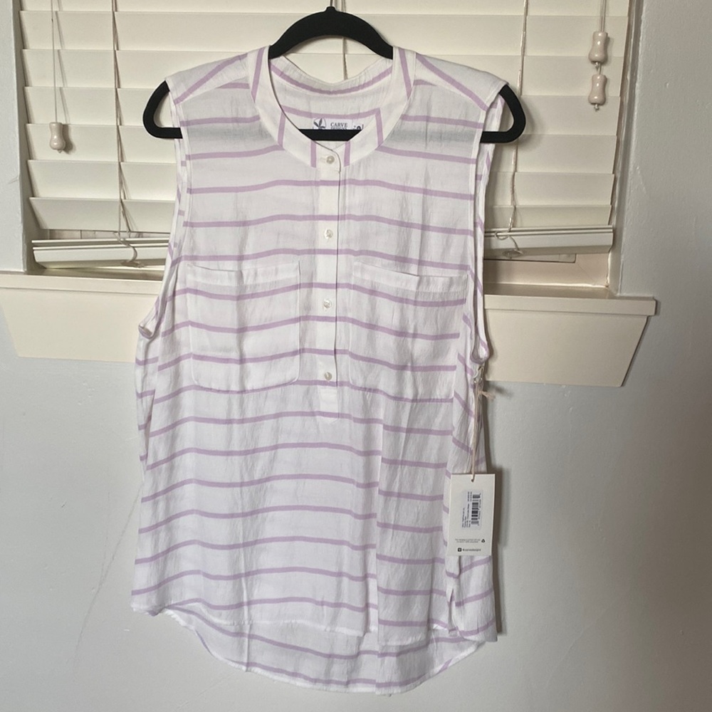 Sleeveless blouse